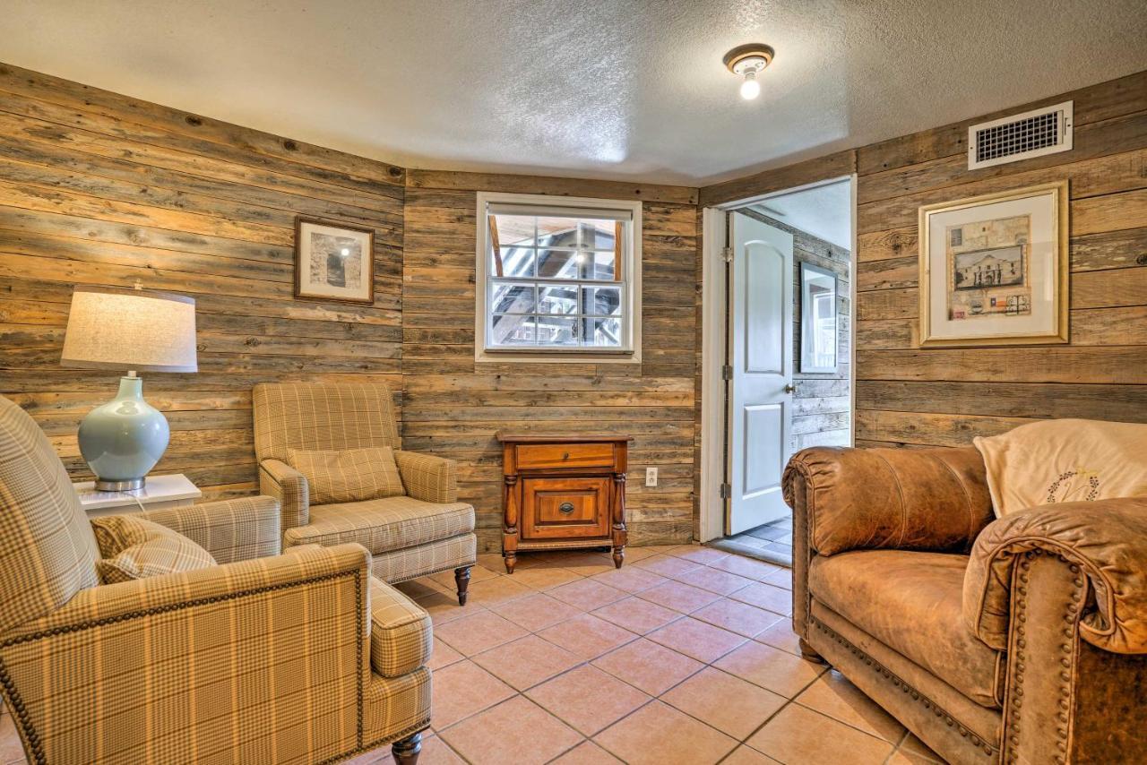 Waterfront Guadalupe River Lodge Home With Dock! Seguin Eksteriør billede