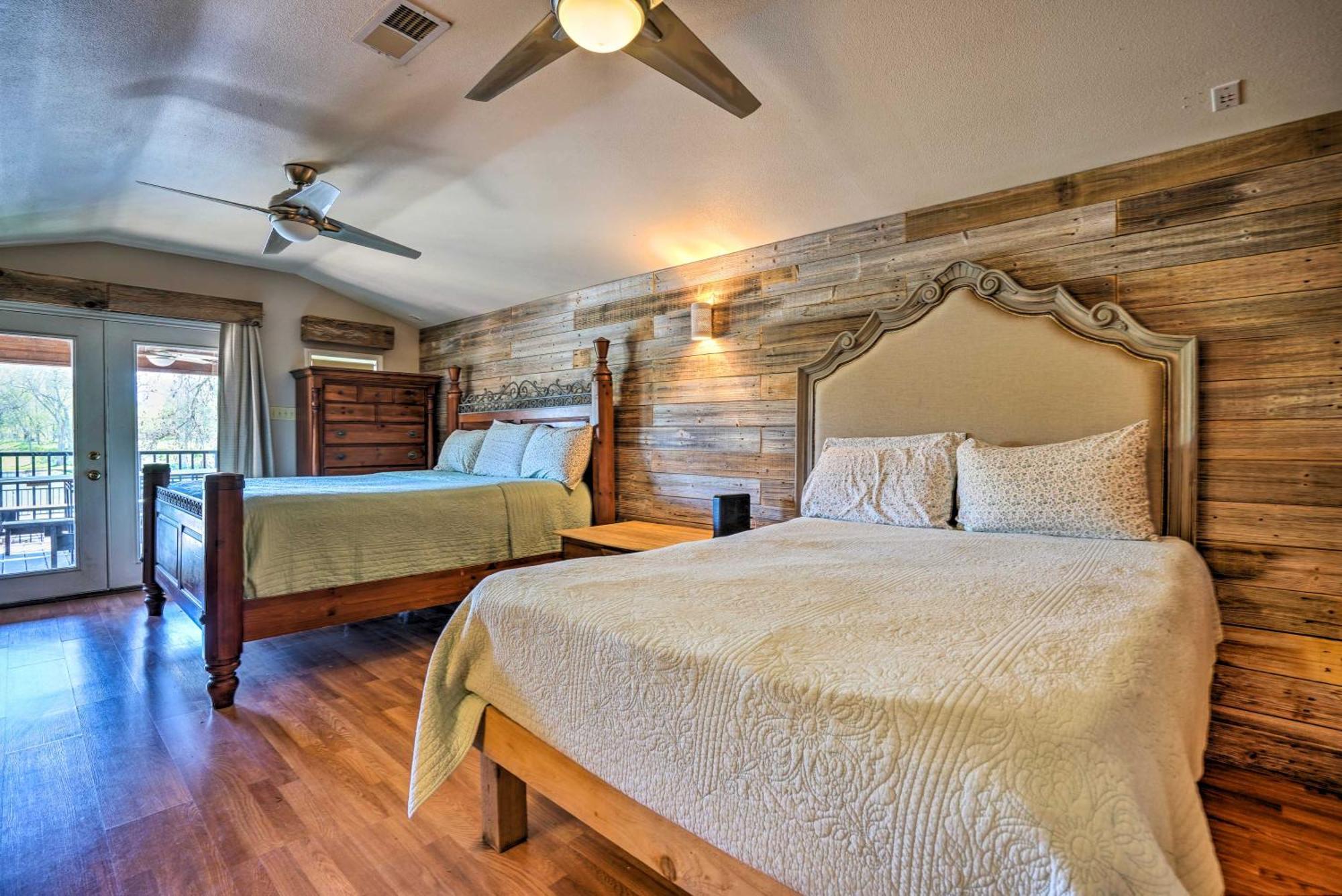 Waterfront Guadalupe River Lodge Home With Dock! Seguin Eksteriør billede