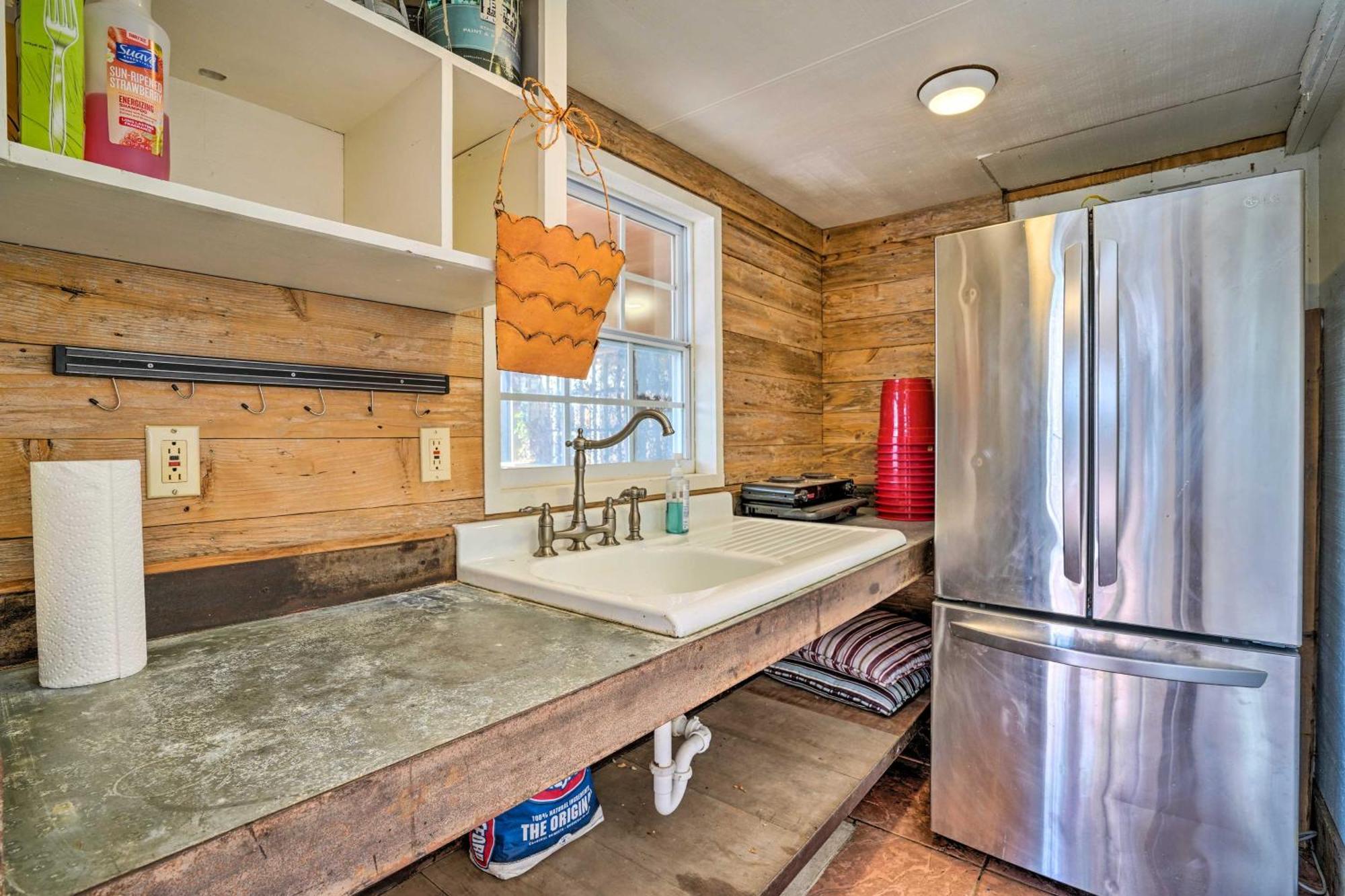 Waterfront Guadalupe River Lodge Home With Dock! Seguin Eksteriør billede